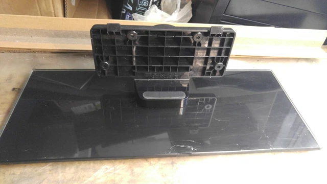 Hisense 43A6K Standfüße RSAG8.078.7364 Paar
