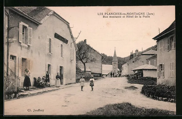 CPA Les Planches-en-Montagne, Rue montante et Hôtel de la Poste 1938