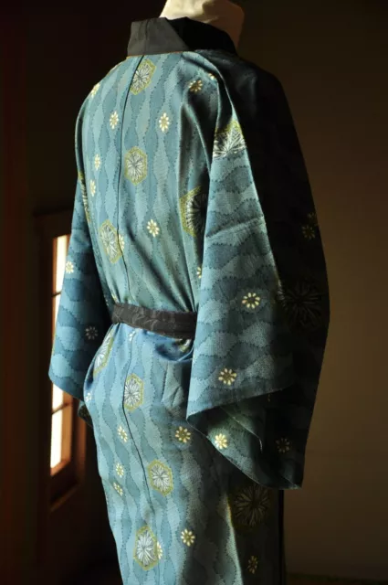 Vintage Japanese Kimono Wool Men’s Juban Blue Flower Ogee pattern