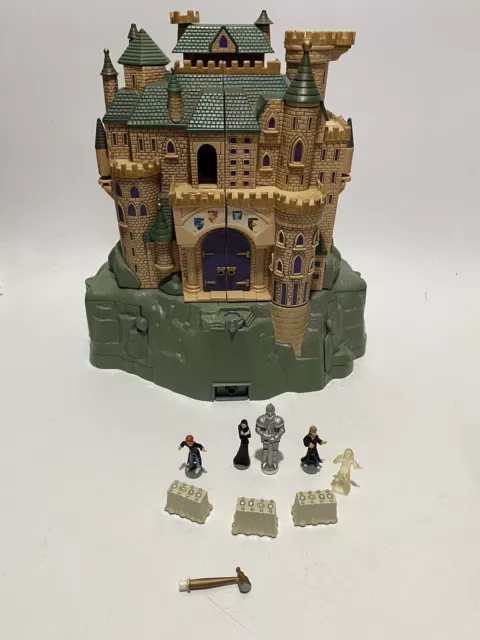 HARRY POTTER POLLY Pocket Hogwarts Castle Play Set With Figures £65.00