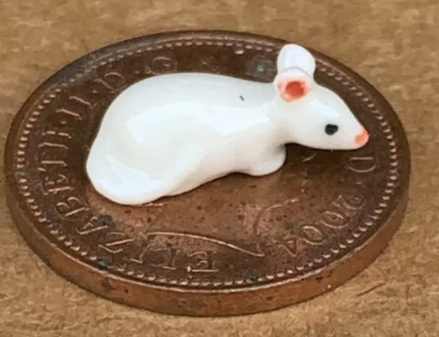 White Ceramic Mouse Tumdee 1:12 Scale Dolls House Miniature Pet Accessory D