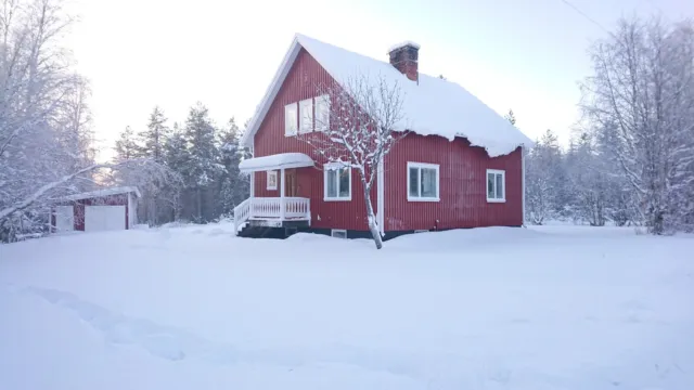 House in Swedish Lapland  completly furnished and ready to move in 2