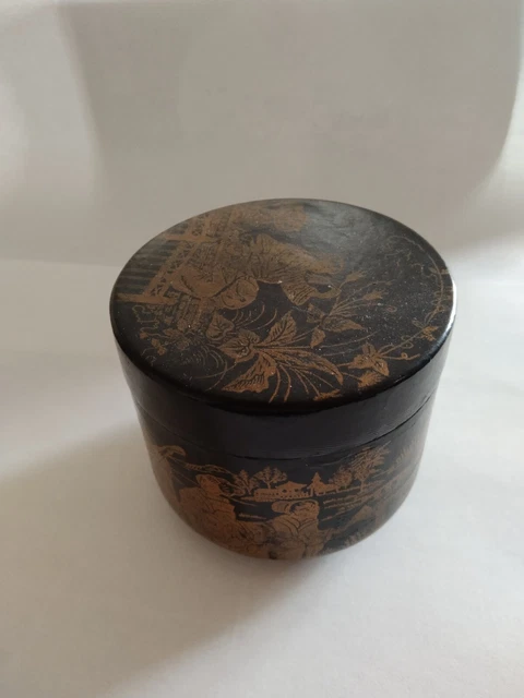ANCIENNE PETITE BOÎTE carrée (carton bouilli et cuir !? ) EUR 5,00 - FR