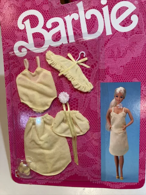 Vintage - Barbie - Fancy Frills Lingerie Underwear Mattel 1990