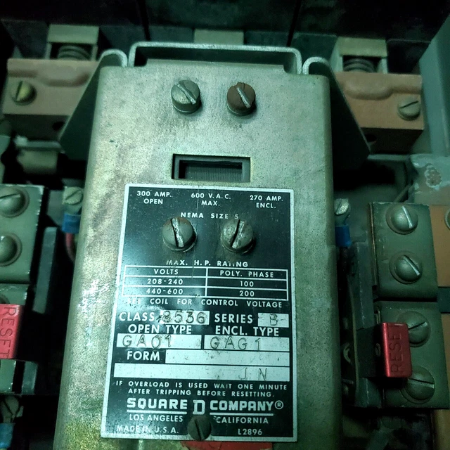 Square D Nema Size 5 8536 GA01 Starter 600V Coil & Electrical Bucket Control Box