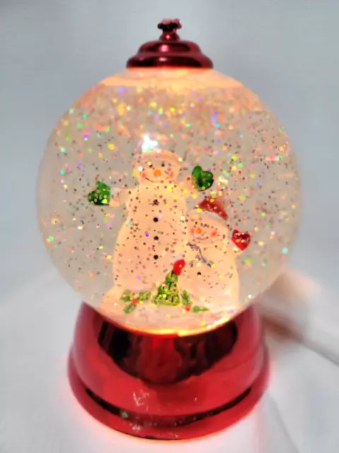 110V-Plug-In Lighted Snowmen Snow Globe 7"