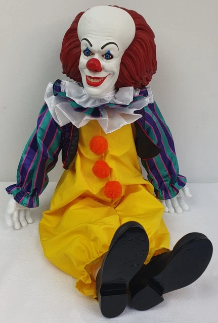 It deals 1990 toys