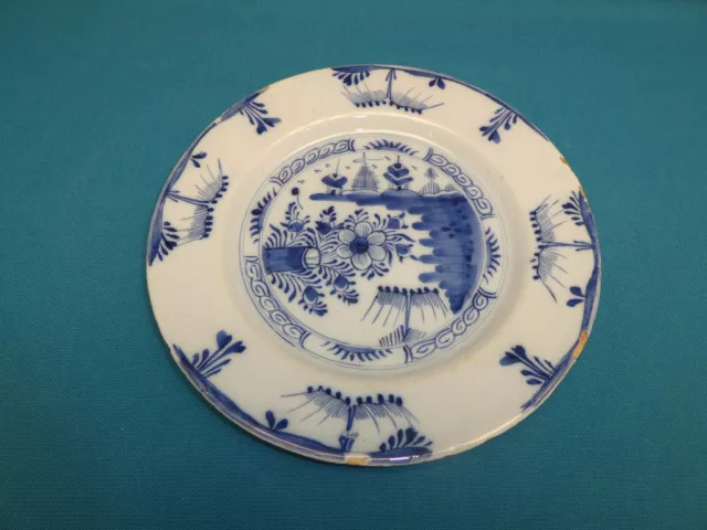 Xviii° Très Belle Assiette En Faience De Delft