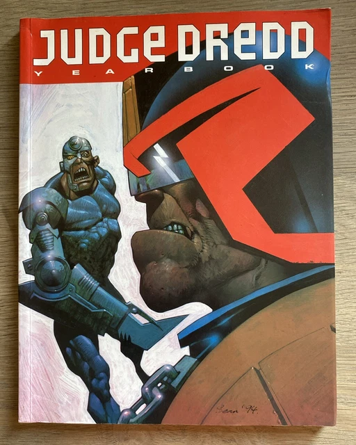JUDGE DREDD YEAR Book Graphic Novel Fleetway Edition 1994 £4.00 ...