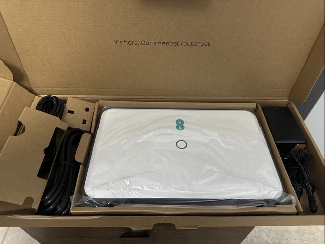 EE Smart Hub Router White BNIB