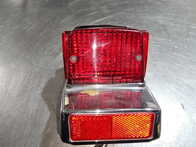 81-83 Yamaha XV 750 Virago Tail Light Taillight Brake Lamp 4H7-84700-60-93 OEM