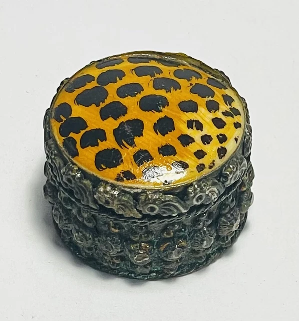 Vtg Metal Small Round Trinket box w Leopard Animal Print Lid Vanity Collectible Vtg Metal Small Round Trinket box w Leopard Animal Print Lid Vanity Collectible