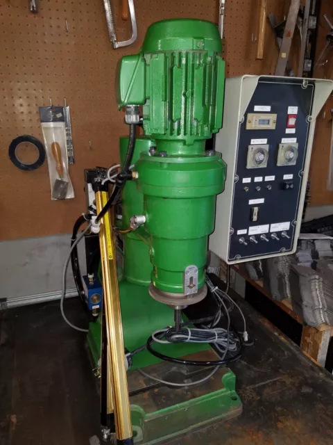 Radial rivet machine Orbital Spin Riveter