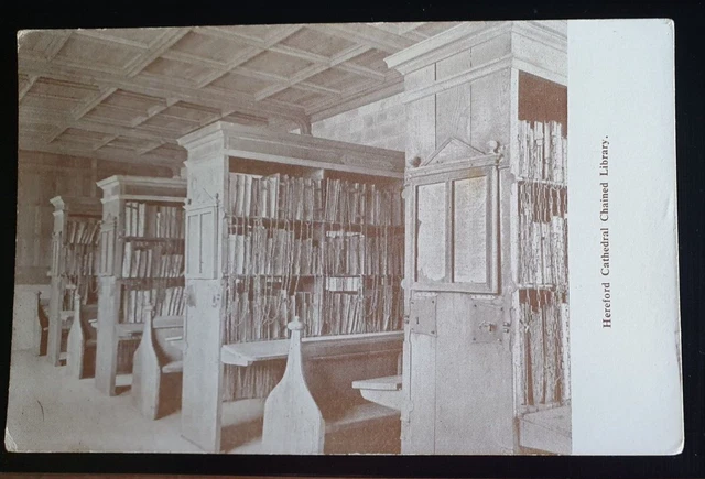 Unposted Vintage B&W Postcard - Hereford Cathedral Chained Library  b2