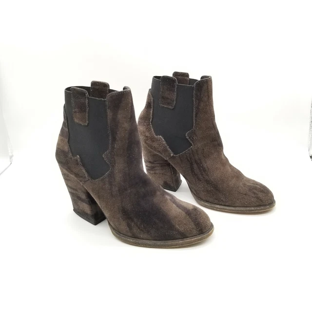 LD Tuttle Womens Brown Animal Print Round Toe Pull On Ankle Booties Size 5.5