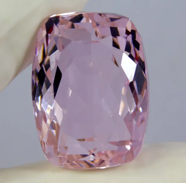 Piedra preciosa suelta de corte cojín rosa natural de 110,80 quilates certificada