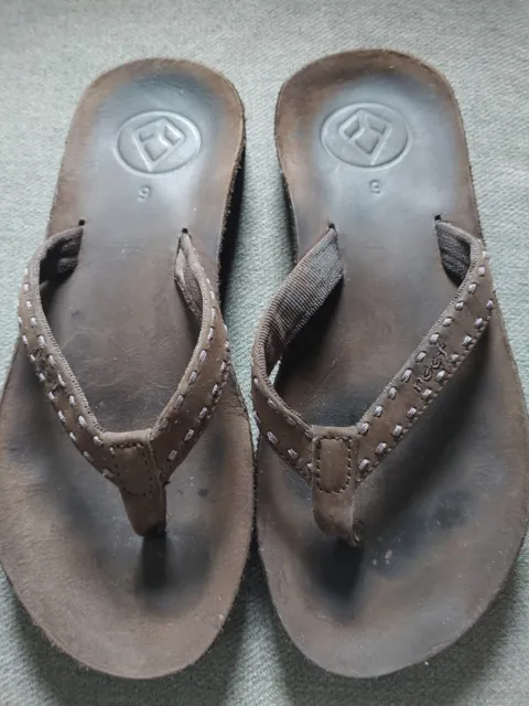 Womens Reef Leather Flip Flops Brown Size 6