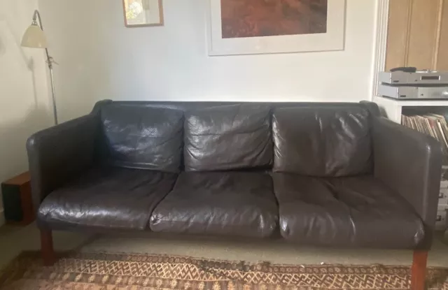 NO LONGER AVAILABLE! Retro Danish Mogensen 3-seater leather sofa. In good nick.
