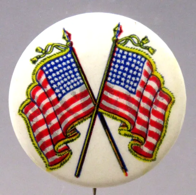 WWII patriotic CROSSED AMERICAN FLAGS 1.25" pinback button Home Front ^