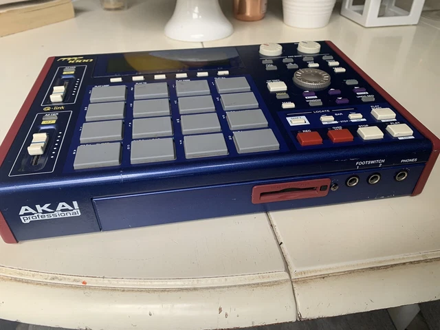 Akai MPC 1000 2