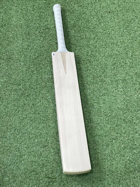 Plain Grade 2 Cricket Bat - Brand New! 2lb 9oz - UK Made! Lovely Profile!