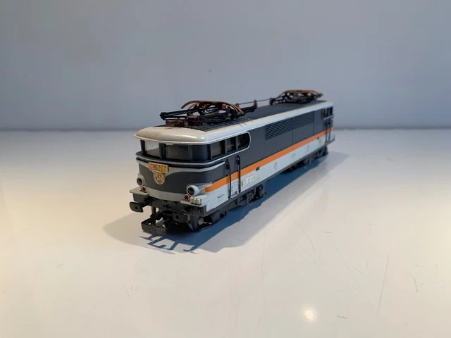 JOUEF HO Locomotive électrique BB25531 SNCF Verte TBE