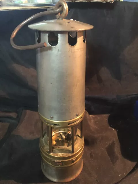ancien lampe lampe de mineur avec son verre baccarat