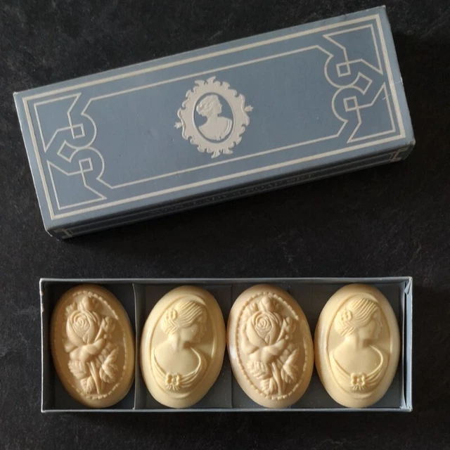 Avon Set Saponette Cameo Vintage