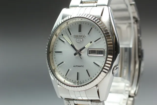[Exc+5] SEIKO 5 automatico 7009-3110 orologio da uomo argento giorno/data...