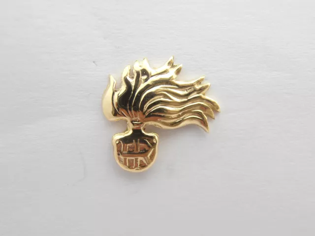 Fiamma Arma dei Carabinieri : Spilla (pins) in Oro giallo 750 - 18 Kt