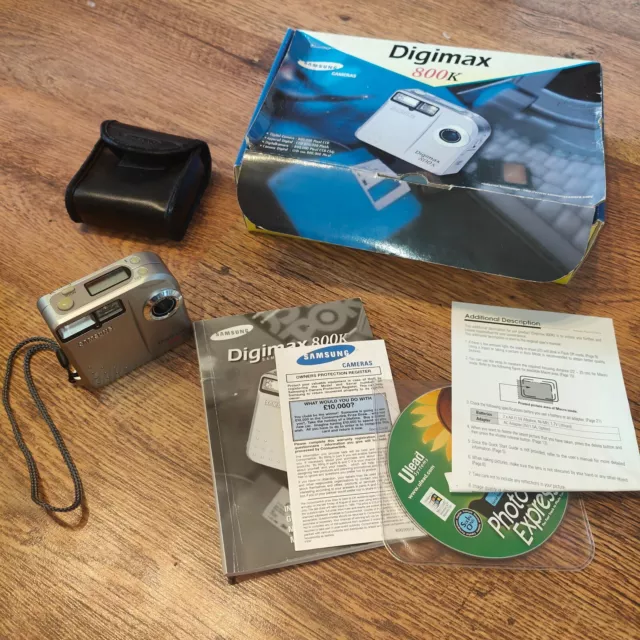 Samsung Digital Camera Digimax 800k 0.8MP Silver Tested Boxed