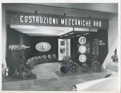 FOTOGRAFIA ORIGINALE SALONE DELL'AUTOMOBILE 1964 STAND BORRANI CMR RUOTE AA23 