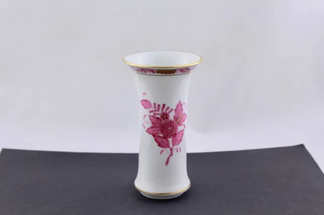 Herend Porcelain Handpainted Chinese Bouquet Raspberry Bud Vase - Mint