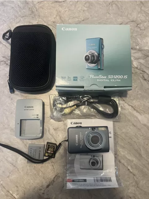 Canon PowerShot SD1200 IS ELPH 10MP Digital Camera Bundle