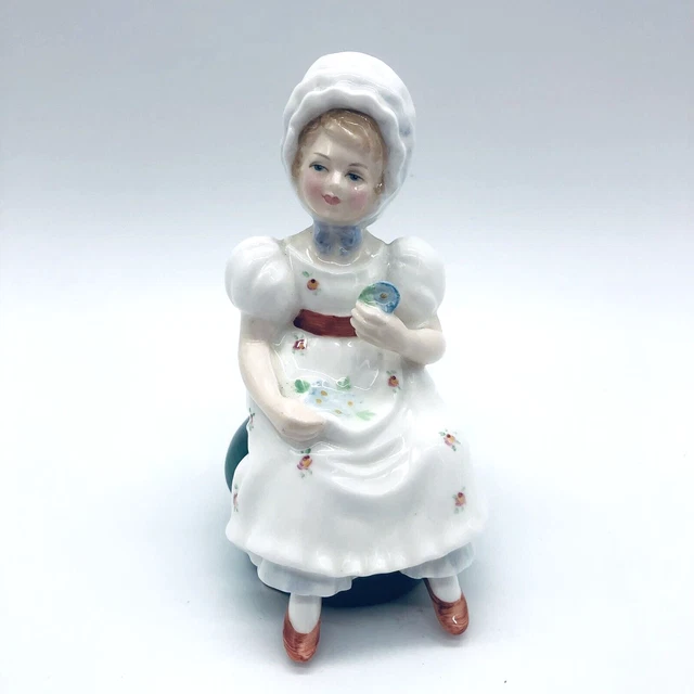 Kate Greenaway Collection Royal Doulton Figurine KATHY HN 2346