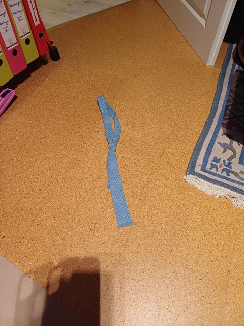 SCHLIPS KRAWATTE AUS den 70ern Retro hellblau Strick Strickware EUR 3