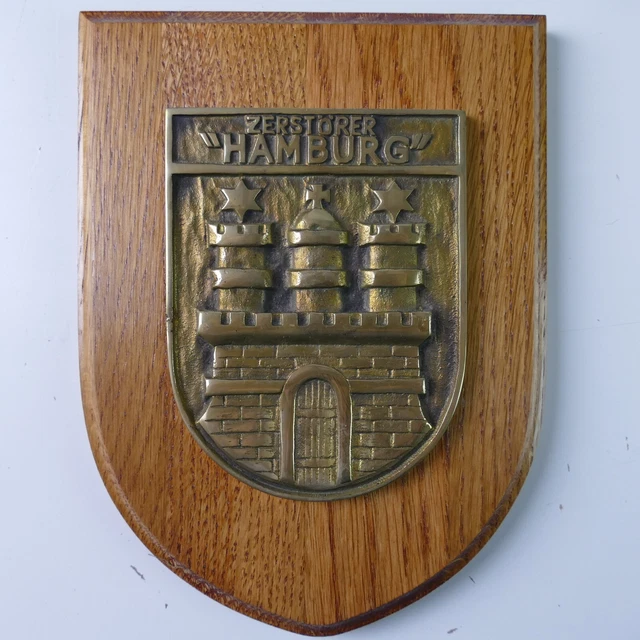 Messingwappen auf massiver Eiche ca. 850g Zerstörer Hamburg To-6134