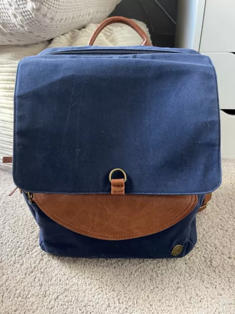 Momkindness Navy Blue Backpack - A Stylish Diaper Bag for Modern Parents