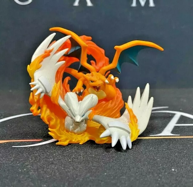 Reshiram & Charizard 2 & 1/2" Collection Figure Model - Official Pokemon 2019