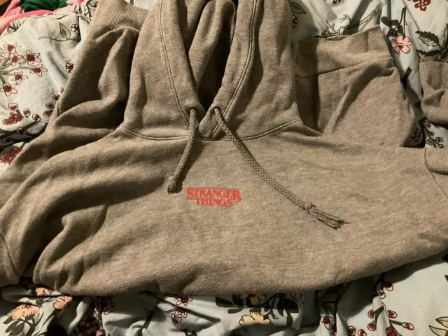 STRANGER THINGS PALACE arcade hoodie large 0.99 PicClick UK