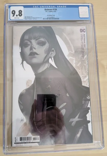 Batman #134 Awesome Artgerm Lau variant CGC 9.8