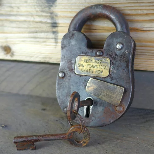 finish Antique Padlock Alcatraz San Francisco Death Row 5" Cast Iron Lock & Keys 2