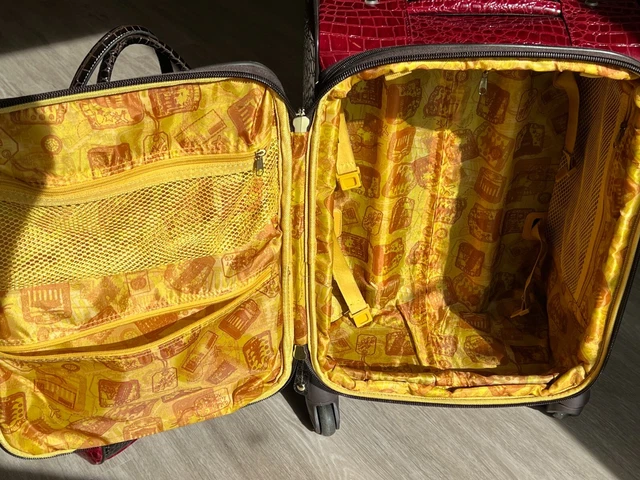 Samantha Brown Burgandy Croco Luggage Set - Carry-on, Tote, and Packing Cubes 3