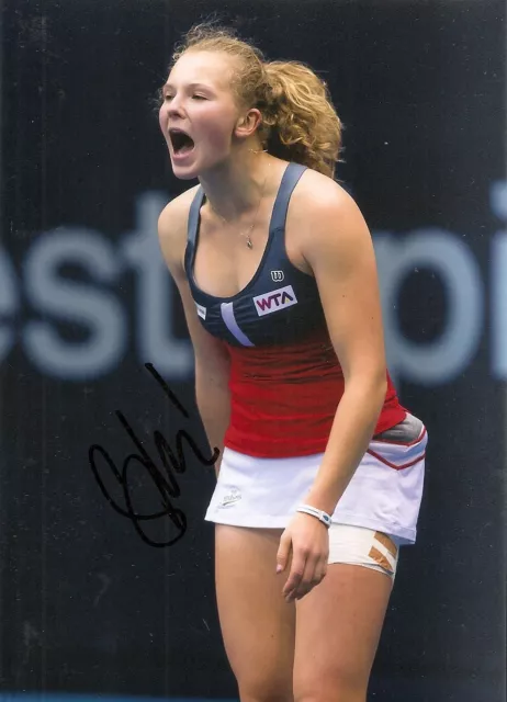 Katerina Siniakova Tennis 5x7 PHOTO Signed Auto