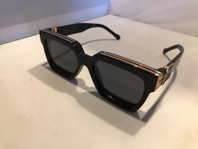 Shop Louis Vuitton 1.1 millionaires sunglasses (Z1326E, Z1812E) by  SolidConnection
