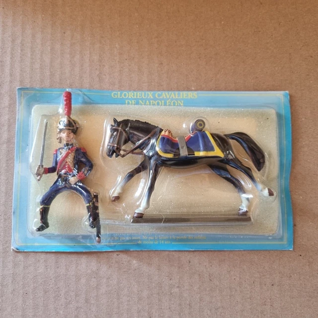 Starlux - Napoleonic - Footed Artilleur - A Cheval Brigadier 6th Regiment 1806   Ref Ses3 Fh60037  P Image 320688 Grande