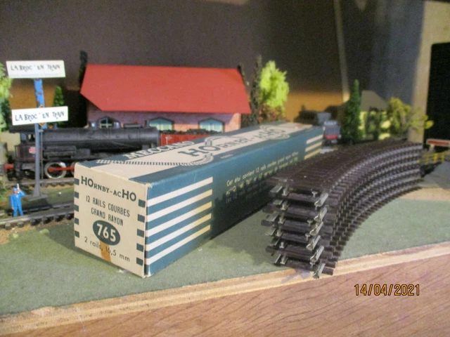 Lot De Rails Hornby échelle O, 6 Courbes R=65cm Et 6 Droits 26cm, 3e Rail, Métal