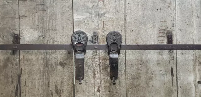 LOUDEN ROLL EASY 1629  Barn Door  Rollers &  5'  Track  Fairfield,Ia. Ready