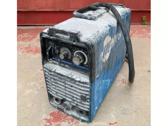 2019 Miller CST-280 Portable Suitcase Welder Stick Tig Power 220 VAC bidadoo