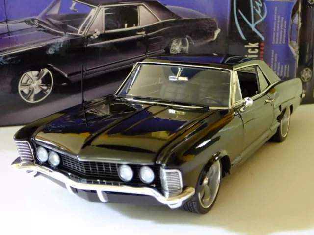 ACME 1/18 1964 Buick Riviera Custom Cruiser LTD A1806307 New GMP